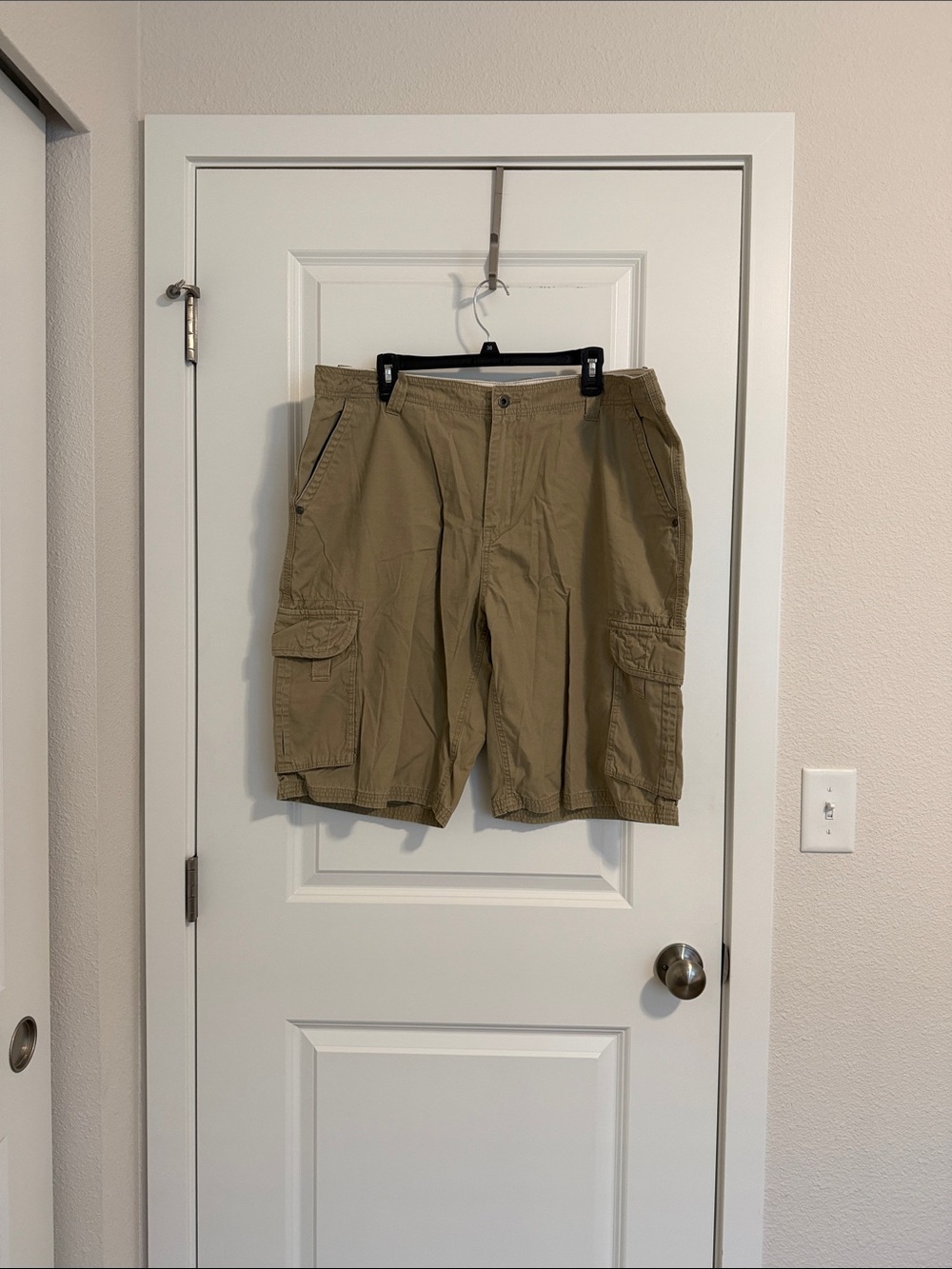 Harley-Davidson Tan Cargo Shorts - Utility Pocket Design